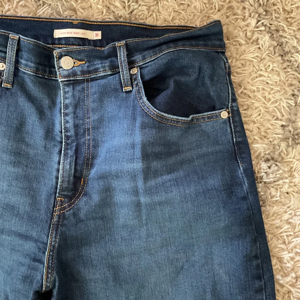 Levis High Rise Wide‎ Leg Jeans Dark Wash Blue Denim Size 31 1519
